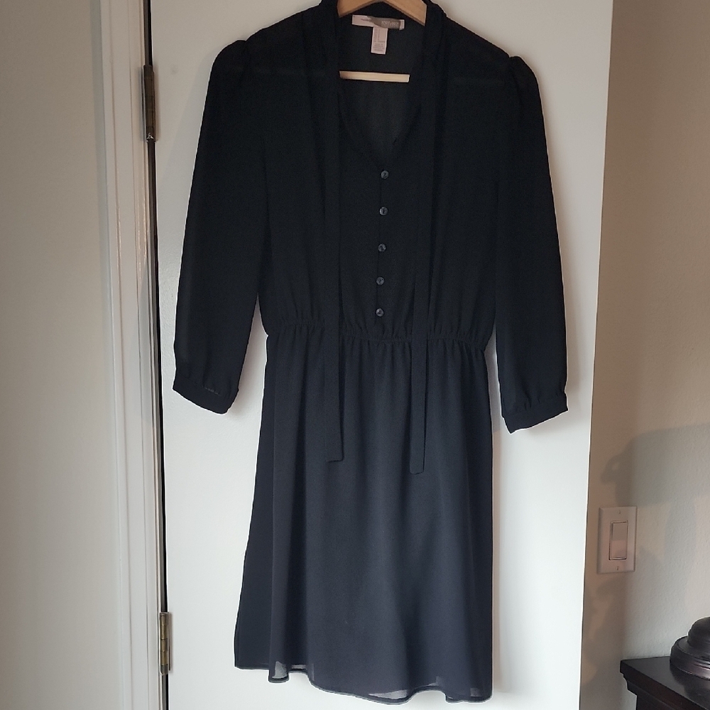 Forever 21 Black V-neck Sundress with Cuffed Sleeves